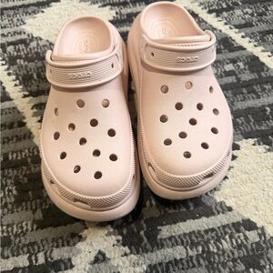 Woman's Platform Crocs size 9